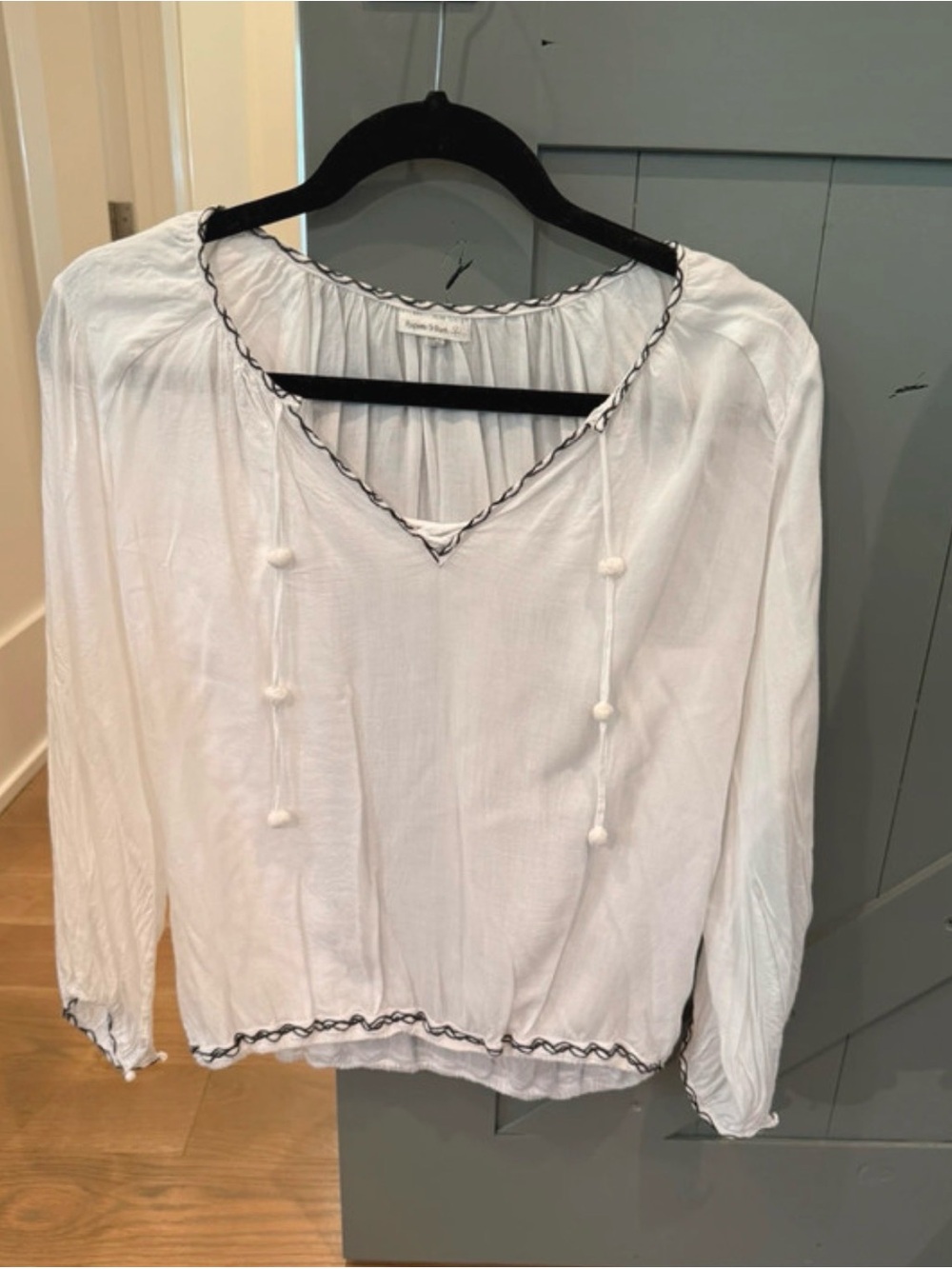 Poupette St. Barth white peasant blouse size Medium